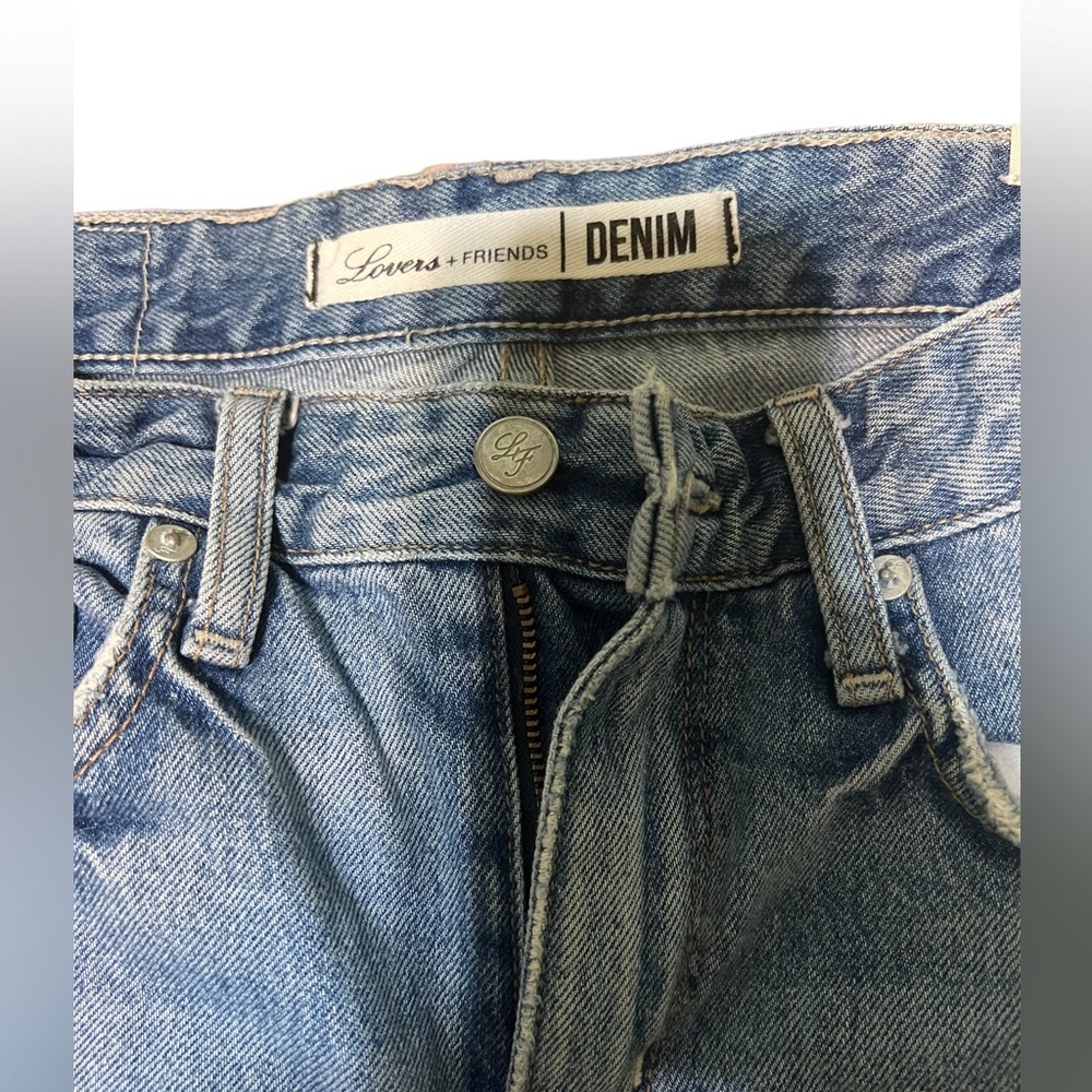 Lovers and friends Jack shorts in wash Thai, light wash denim jean shorts